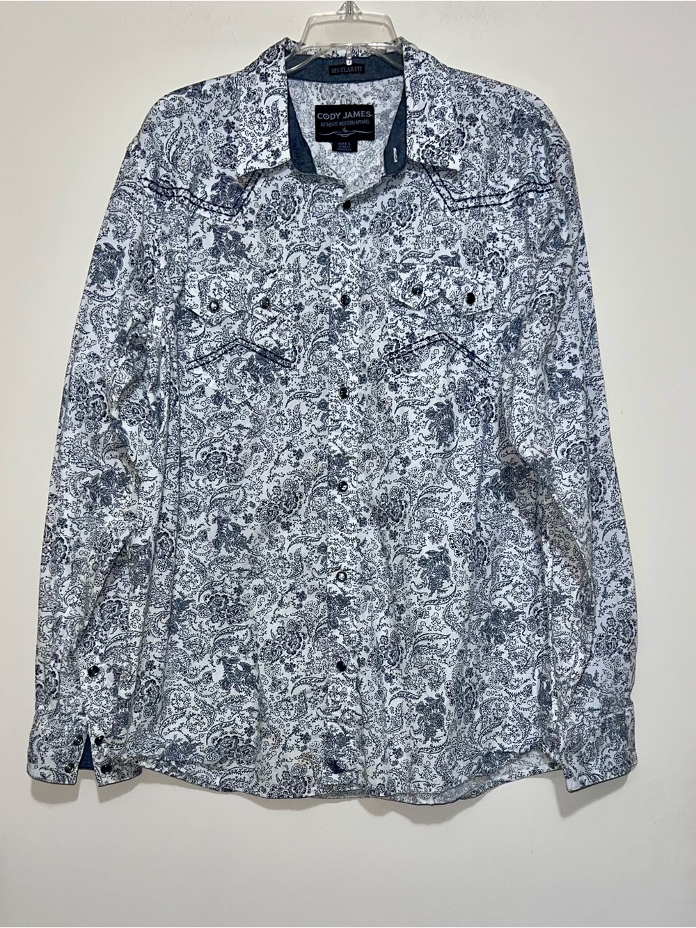 EUC Cody James Authentic Western Apparel Floral Long Sleeve Snap Shirt Size L